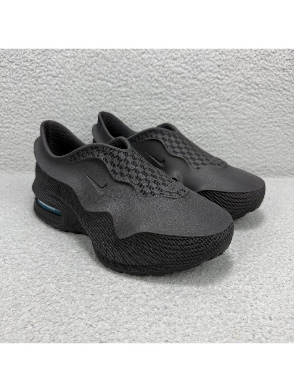 Nike Air Max 1000.2 Mens 9 Shoes Black Glacier Blue 3D Printed Slip On Sneakers